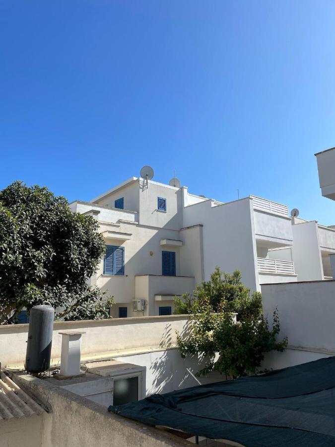 Villa Ticia A 100 Metri Dalla Spiaggia Con Parcheggio Privato Lido Marini Eksteriør bilde