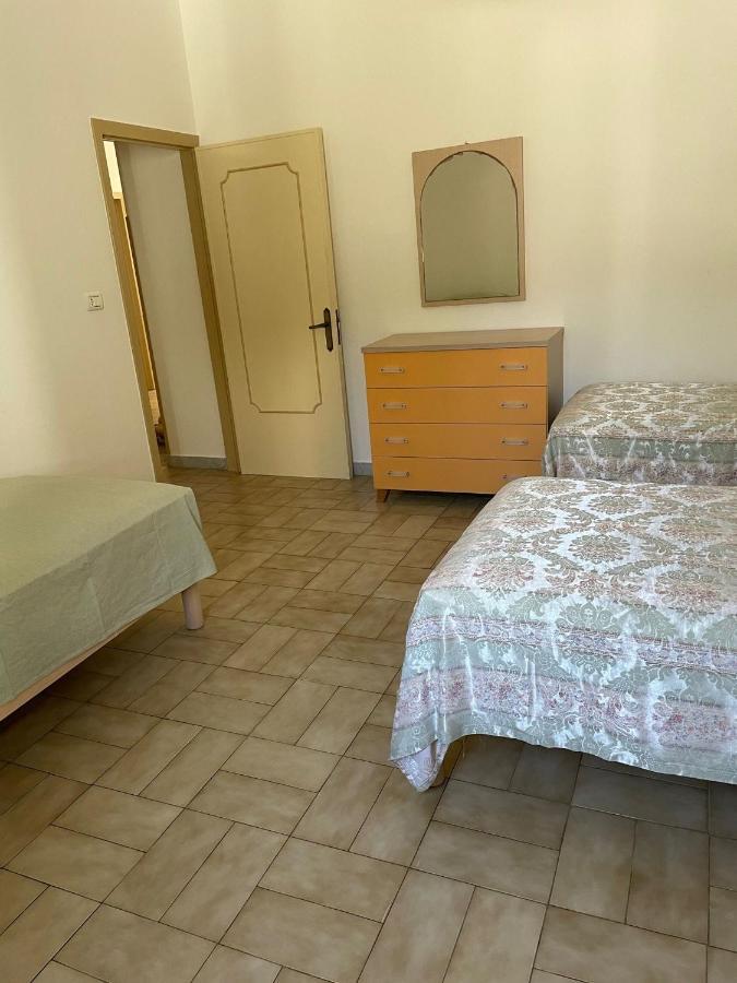 Villa Ticia A 100 Metri Dalla Spiaggia Con Parcheggio Privato Lido Marini Eksteriør bilde